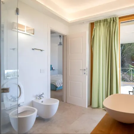 Villa Dea Overlooking The Harbor Of *