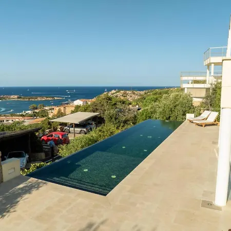 Dea Overlooking The Harbor Of * Porto Cervo